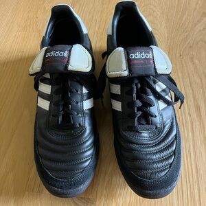 Adidas Mundial Men's Black and White Soccer turf shoes. Size 7. Barely used.